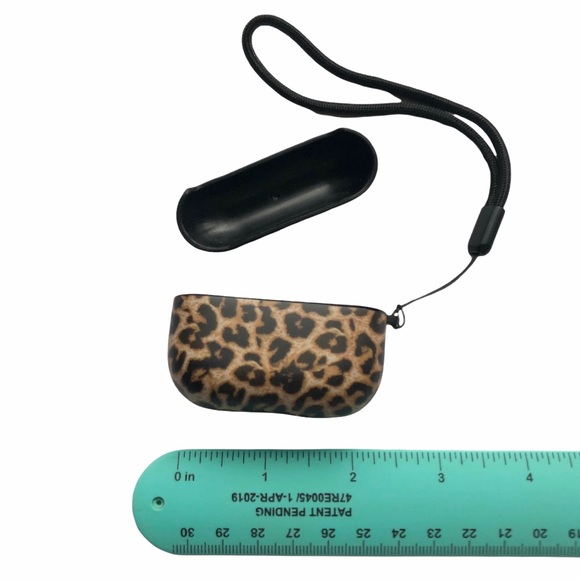 Leopard Print AirPod PRO Case Brown Black Spots Plastic NEW - Picture 5 of 9